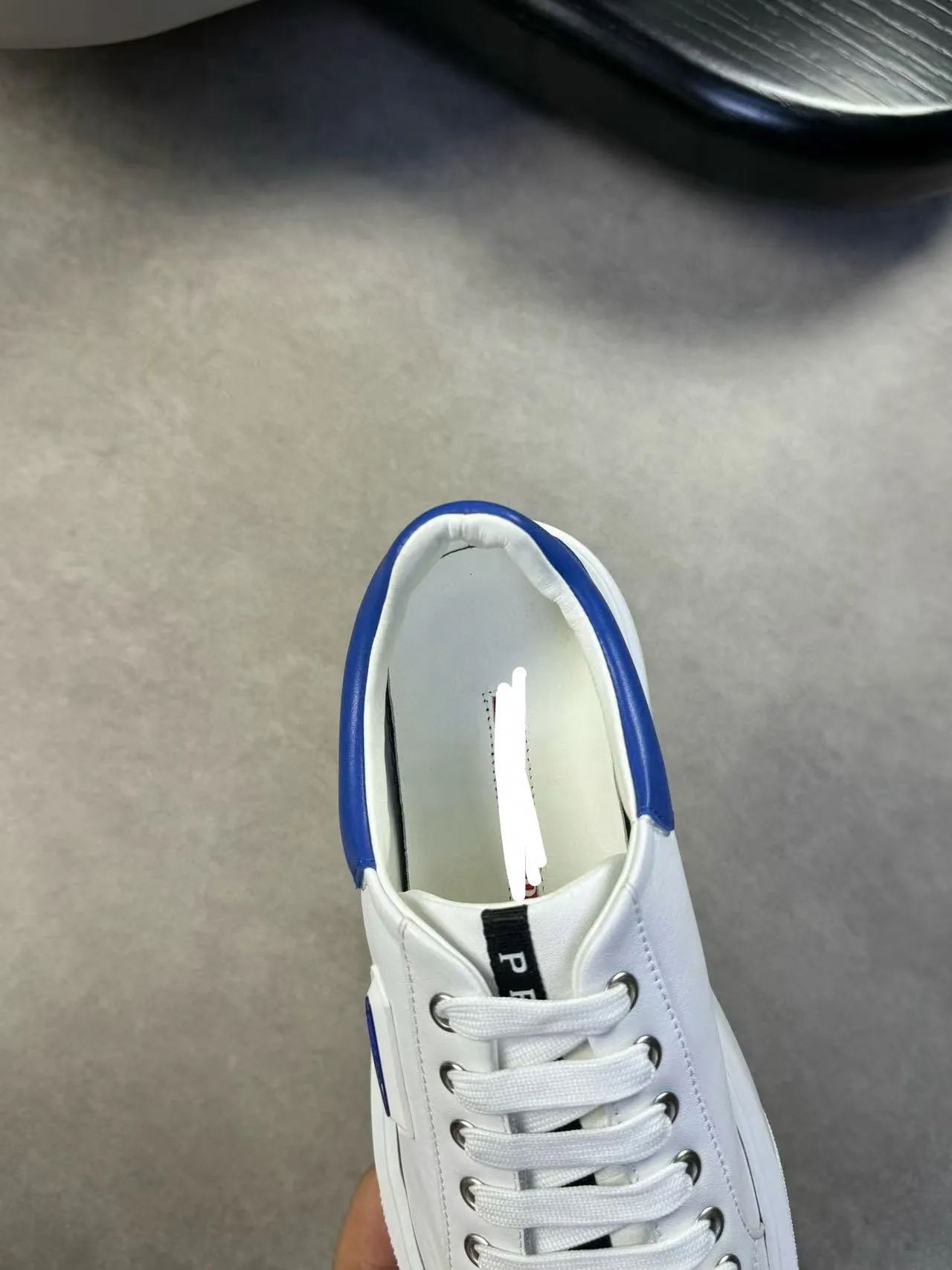 Men's shoes 💰P420💰[PRADA] Prada - High-end quality original order - Upper: original 🔝 Nappa calfskin, shoe body sewn with brand plastic LOGO - Inner: water-dyed cowhide - Outsole: original TPU rubber foam; molded outsole - Super high quality control, fine workmanship: highlighted (high-end, luxury, grade) -Size: 39-44 (38, 45, can be customized)